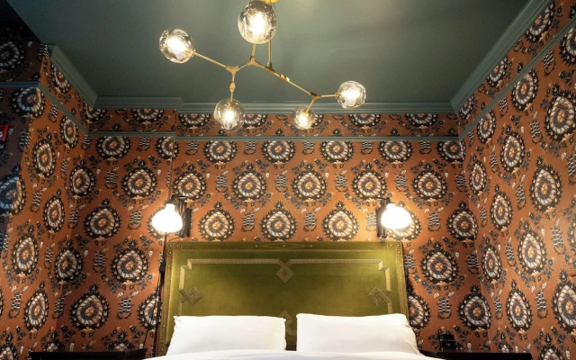 The Gas Lamp Hotel - 1BR - Latimer