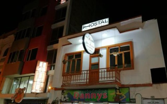 Six Avenue Hostal