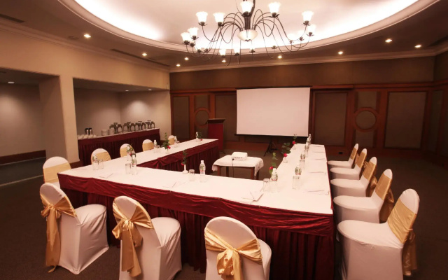Hotel Express Residency - Jamnagar