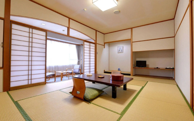 Akiyoshido Royal Hotel Shuhokan