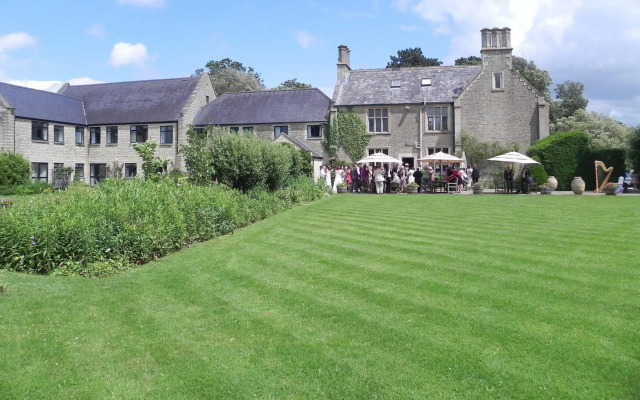 Stanton Manor Hotel