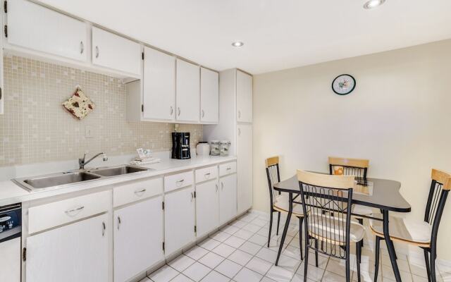 Redington Towers 406 by Vtrips