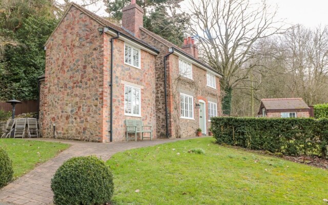 Wisteria Cottage