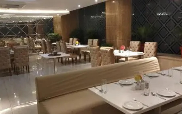 Hotel Pacific
