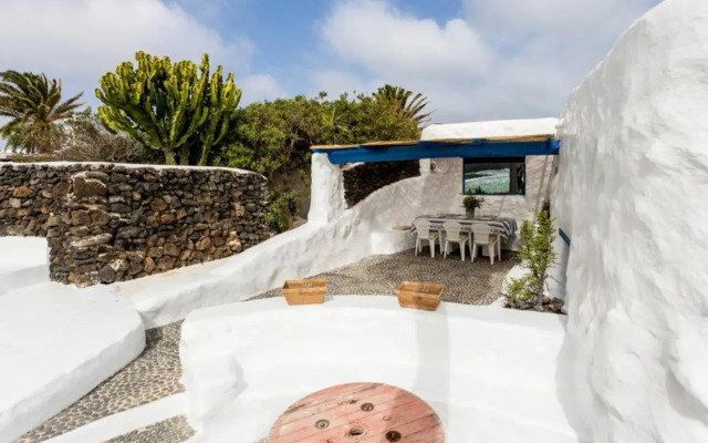Seaside Villa La Graciosa