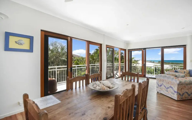 Notre Reve - 2/4 Brolga Place