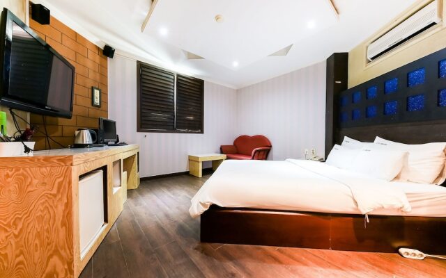 Hotel Rooky