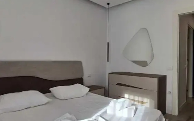 Tirent Apartment-One Bedroom Porcelan