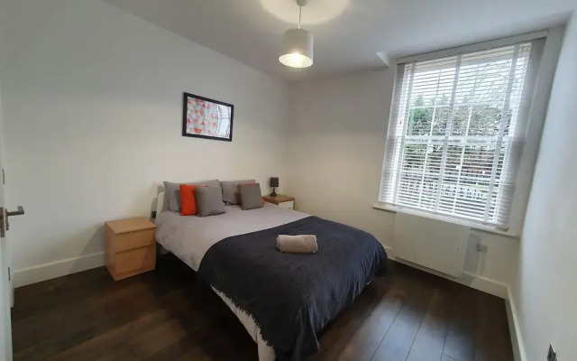 Modern Spacious Executive Apartment