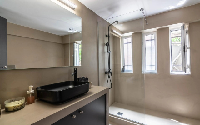 Aris Premium Accommodation