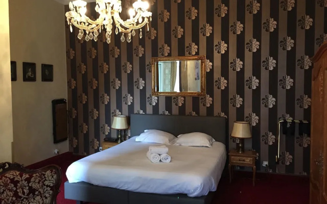 Station Hotel