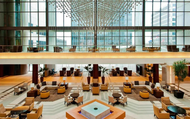 Hyatt Regency Crown Center