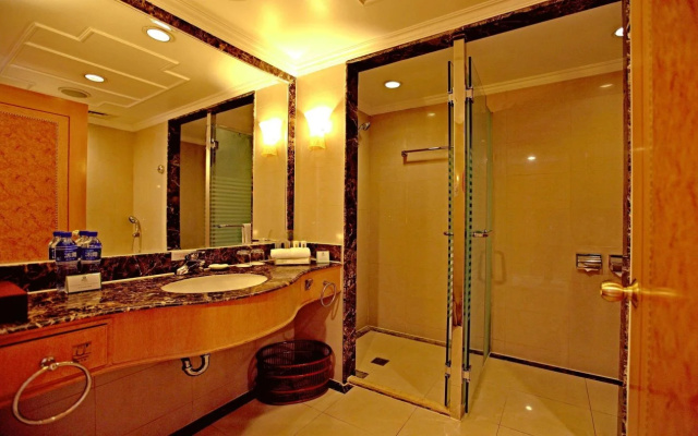 Holiday Inn Beijing Chang An West by IHG