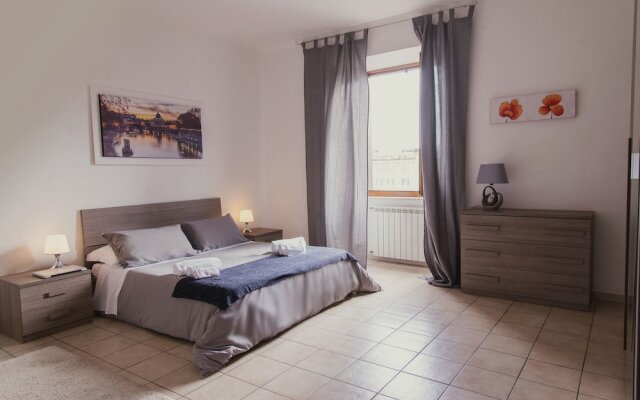 Vatican Dome View Apartment