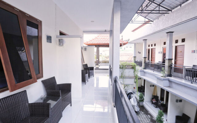 RedDoorz @ Kubu Anyar 2