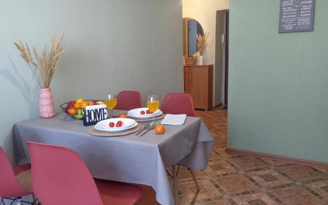 Апартаменты на улице Индустриальная 3/191