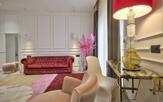 HOLM Boutique &Spa - IK Collection