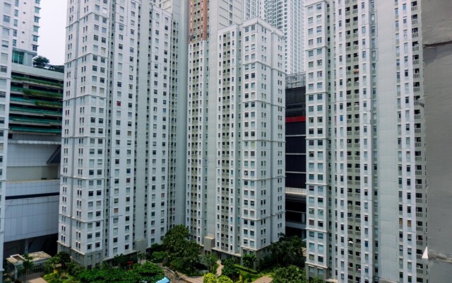 Cozy Stay And Tidy 1Br Green Bay Pluit Apartment