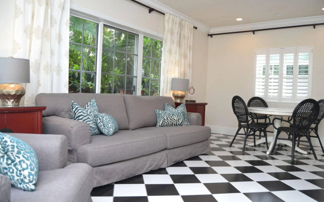 La Casa A North Beach Village Resort Hotel