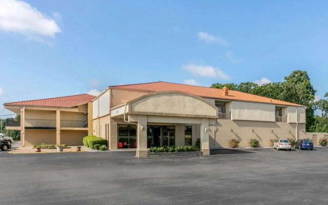 Ramada Limited Manchester Tn