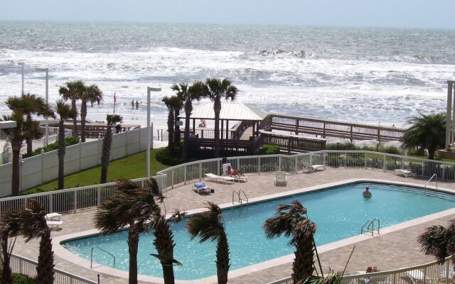 Seaside Beach & Racquet Club