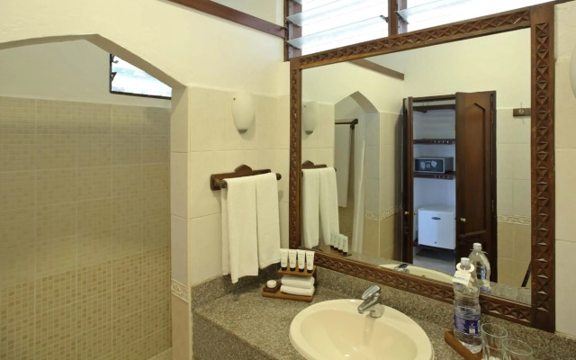 Bluebay Beach Resort & Spa