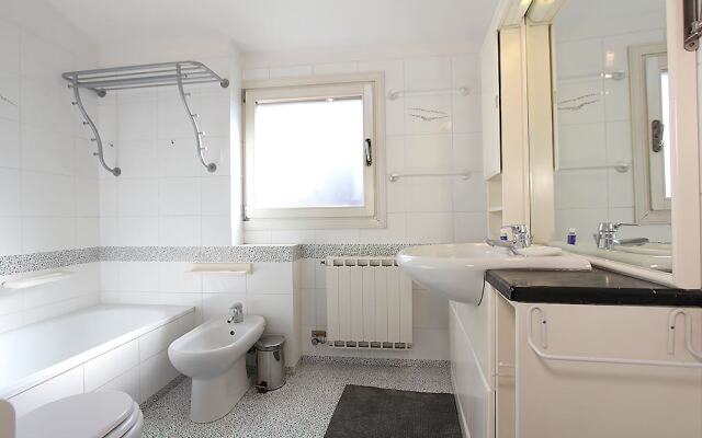 City Apartments - Lara