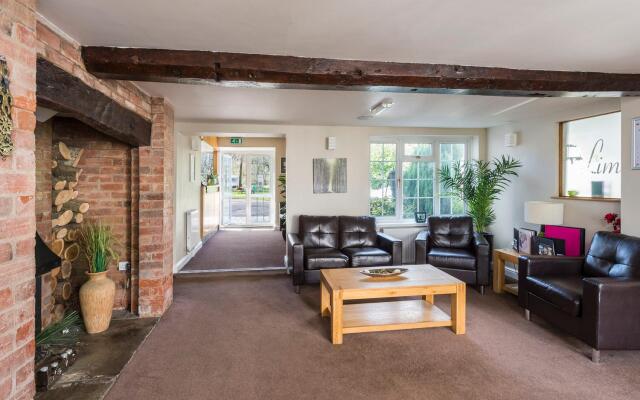 The Limes Country Lodge Hotel