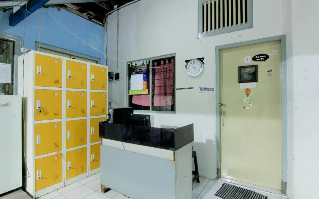 Dorm Room At Hostel Backpacker44