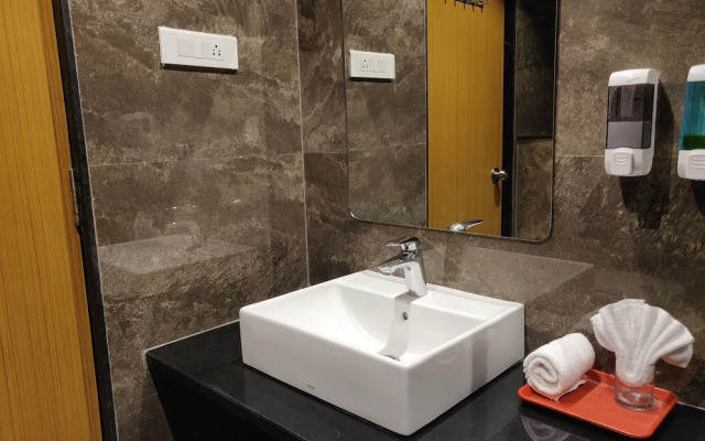 Sai Neem Tree Hotel