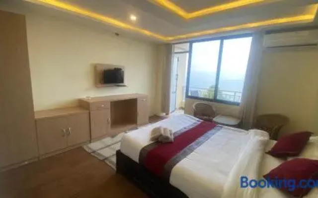 SPOT ON 393 Himalayan Sunrise