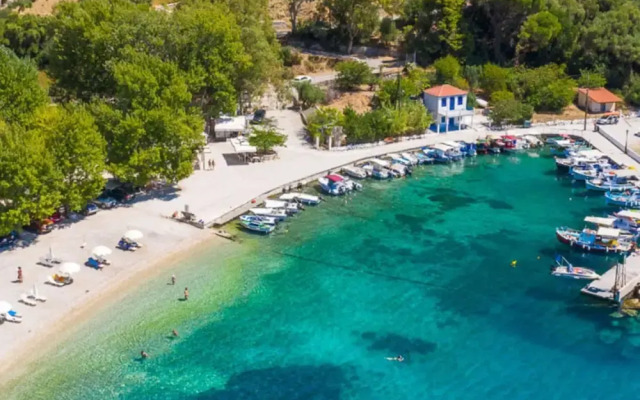 The Village House in Stavros