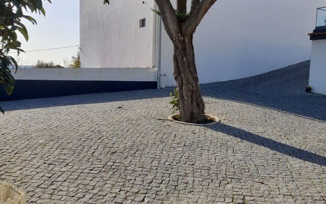 Hall 92 Quartos com WC em moradia com piscina A-das-Lebres Loures