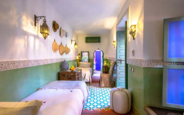 Riad Kaiss by Anika