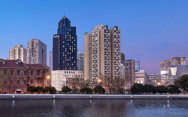 base SUHE Serviced Apartment