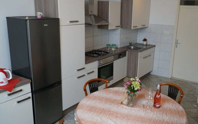 Duplex Apartment Tinel