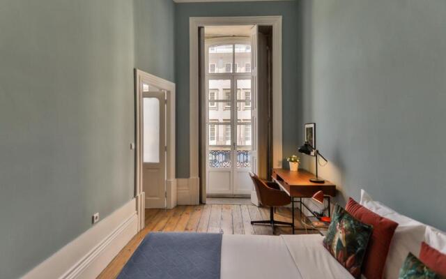 Adorable Apartments in Great Area