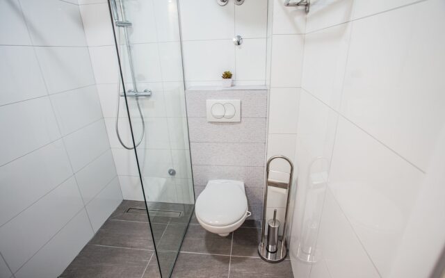 H Sara Luxury Rooms