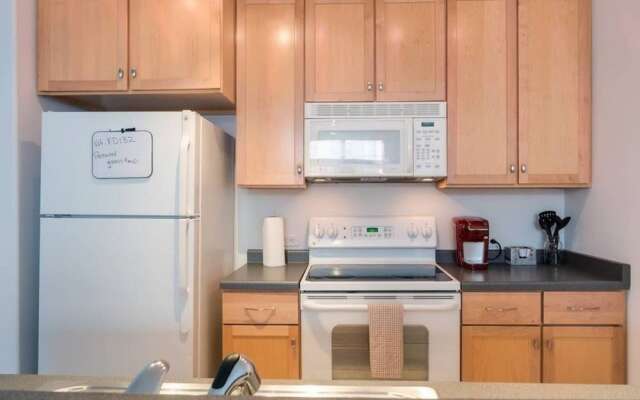 3rd Ward One Bedroom with Patio