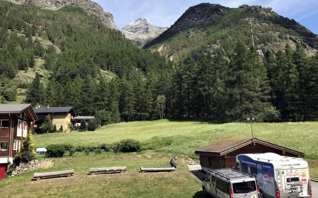 Matterhorn Golf Hotel