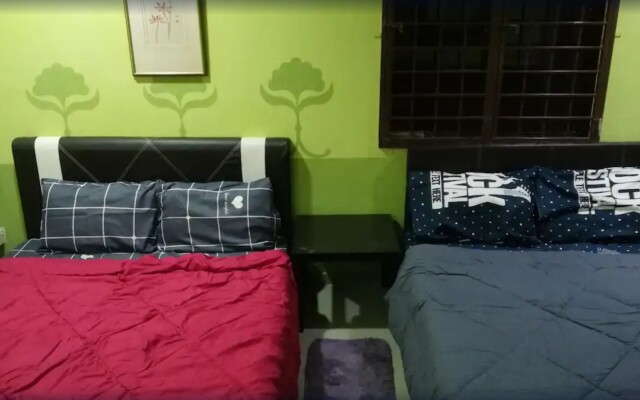 Oriental Riverside Guesthouse