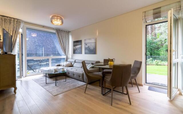 Magic Pines Apartment, By Cohost