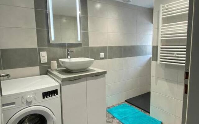 Petite maison rénovée entièrement à Chanac