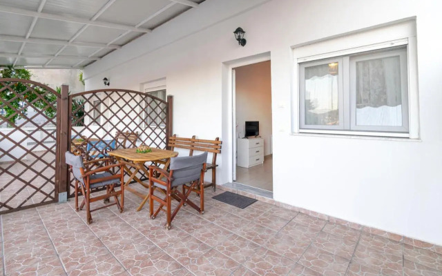 Stratos & Magda's Apartments