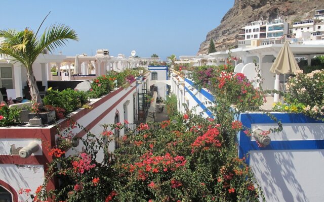 Harbour 332 Puerto De Mogan