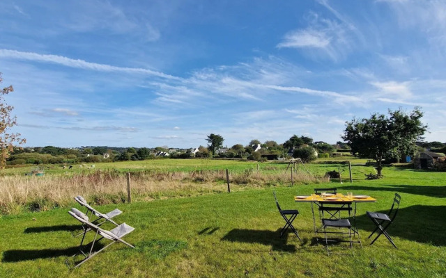 Holiday Home in Plougasnou Near Guerzit Beach