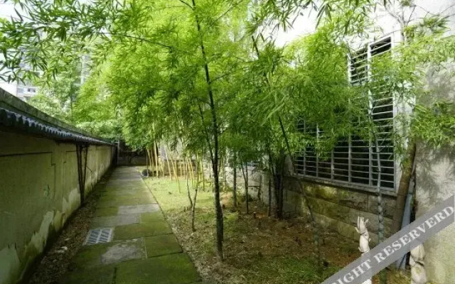 Taohuayuan Hostel