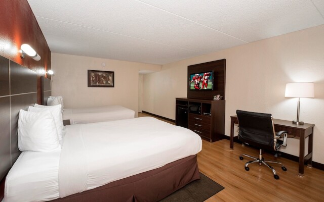 Red Roof Inn PLUS+ & Suites Knoxville West-Cedar Bluff