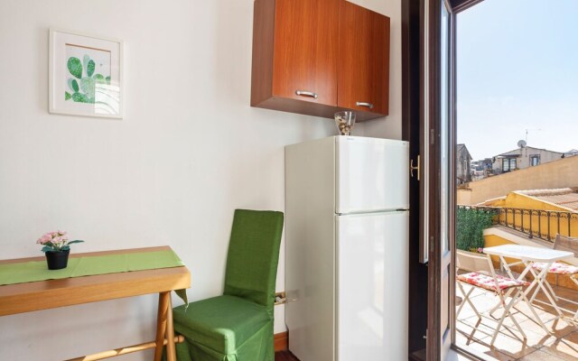 Gorgeous Holiday Home in Ortigia With Balcony