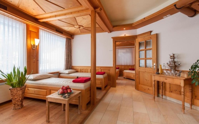 Stump’s Alpenrose – Guest Rooms – Wildhaus
